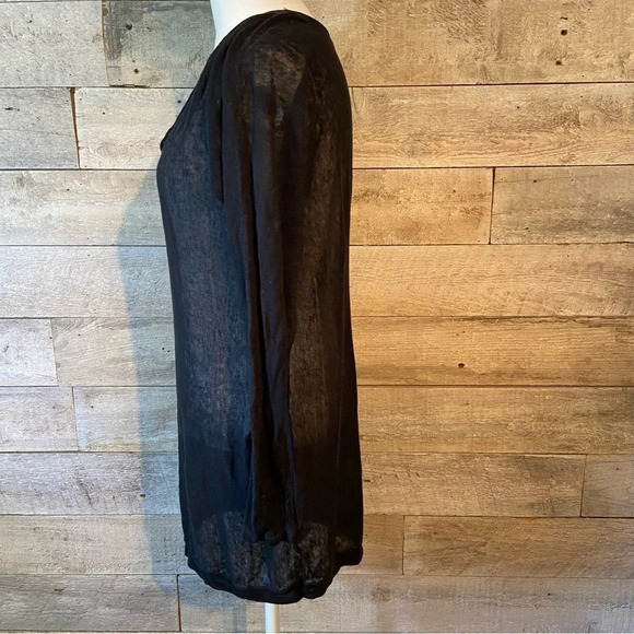 Aritzia ‎ T. Babaton women’s black oversized linen sweater in size XXS - Picture 2 of 7
